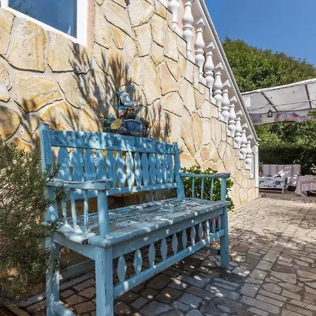 Apartament Valbandon 1008 *