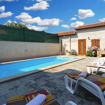Apartments Valbandon 1008 Fazana