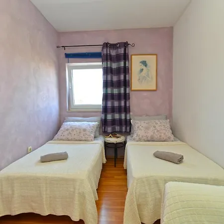 Apartment Apartments Valbandon 1008 Fazana