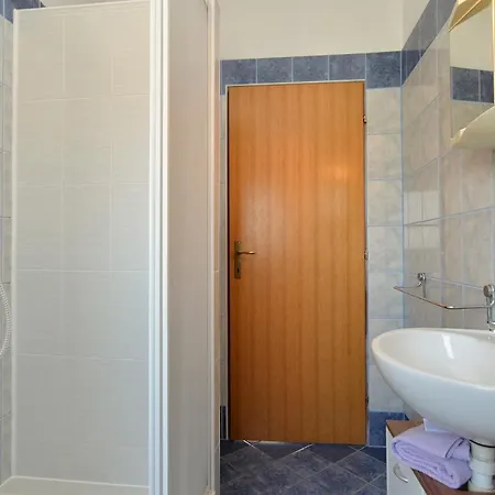 Apartment Apartments Valbandon 1008