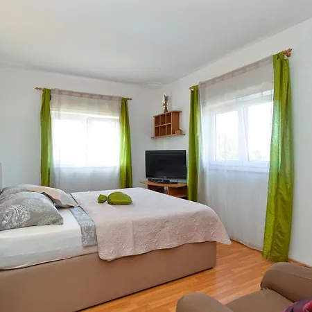 Apartments Valbandon 1008 Fazana