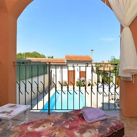 Apartments Valbandon 1008 Apartment Fazana