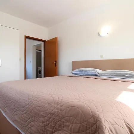 Valbandon 1008 Fažana