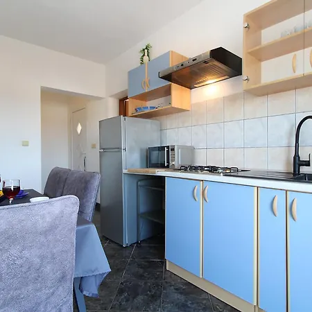 Apartamento Valbandon 1008 *