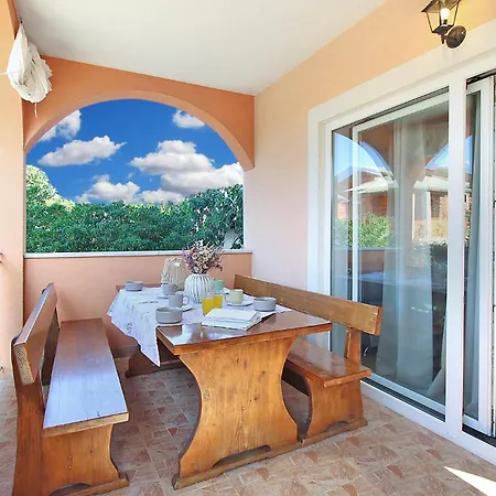 Apartamento Valbandon 1008 *
