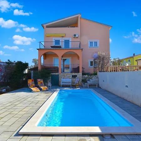 Apartments Valbandon 1008 Apartment Fazana